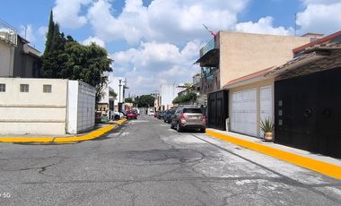 Casa en renta – Fraccionamiento Las Américas, Ecatepec, 3 recamaras y 1 baño.