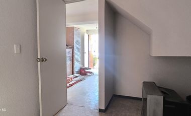 Casa en renta – Fraccionamiento Las Américas, Ecatepec, 3 recamaras y 1 baño.