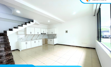 Arriendo Casa de 3 habitaciones en Conjunto Privado, sector La Lorena