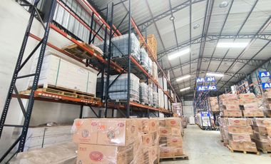 Alquiler de bodegas industriales 1200 m² – Sector INMACONSA, Vía Perimetral, Guayaquil