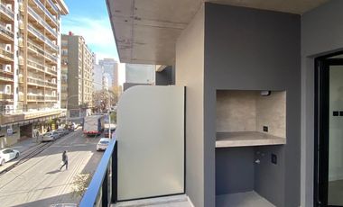 Departamento dos ambientes con cochera fija. GUEMES. Mar del Plata.