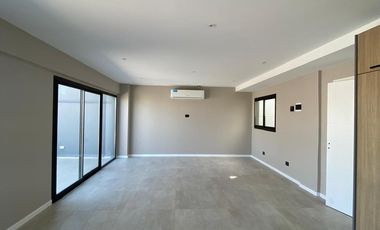 Departamento dos ambientes con cochera fija. GUEMES. Mar del Plata.