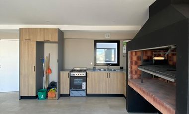 Departamento dos ambientes con cochera fija. GUEMES. Mar del Plata.