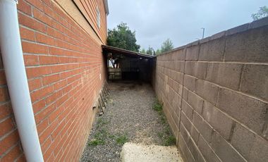 SE ARRIENDA CASA EN ALTO LAGUNA, CASA DE 3 PISOS