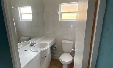 SE ARRIENDA CASA EN ALTO LAGUNA, CASA DE 3 PISOS