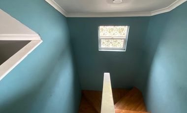 SE ARRIENDA CASA EN ALTO LAGUNA, CASA DE 3 PISOS