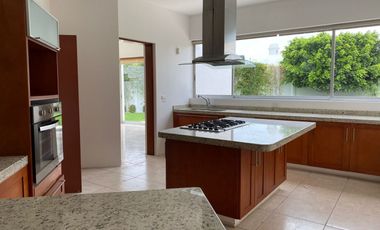 CASA EN RENTA UBICADA EN FRACCIONAMIENTO LA CONCEPCION