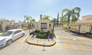 CASA EN VENTA - FRACCIONAMIENTO FLOR DE NOCHEBUENA 105, AGUASCALIENTES