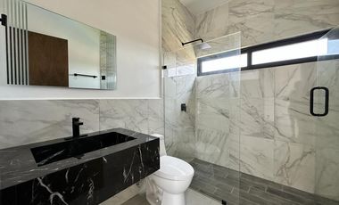 RESIDENCIA NUEVA EN VENTA EN FRACCIONAMIENTO LOMAS DE COCOYOC, MORELOS