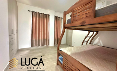 Casa amoblada en renta, en urbanización privada sector sur, cerca a Plaza Baradacco, Manta Ecuador