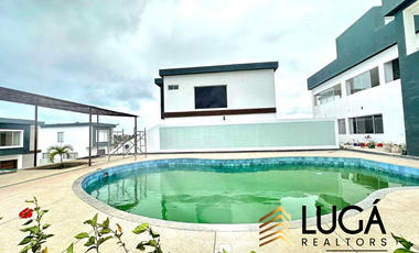 Casa amoblada en renta, en urbanización privada sector sur, cerca a Plaza Baradacco, Manta Ecuador