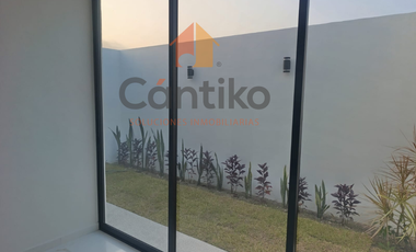 Casa 2 recámaras, 2 baños en Punto Rioja, Colima, Col.