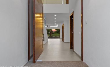 Casa de lujo en venta en Los Tigres con vista al campo de Golf.