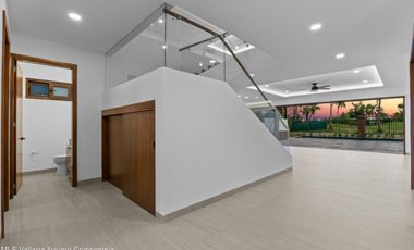 Casa de lujo en venta en Los Tigres con vista al campo de Golf.