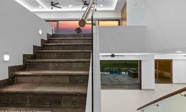 Casa de lujo en venta en Los Tigres con vista al campo de Golf.