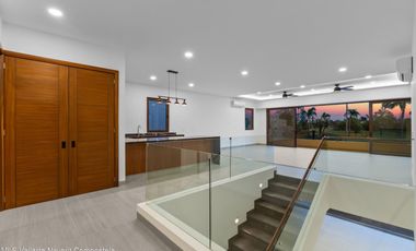 Casa de lujo en venta en Los Tigres con vista al campo de Golf.