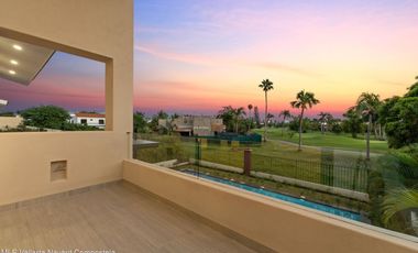 Casa de lujo en venta en Los Tigres con vista al campo de Golf.