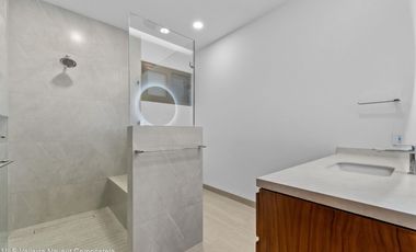 Casa de lujo en venta en Los Tigres con vista al campo de Golf.