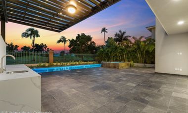 Casa de lujo en venta en Los Tigres con vista al campo de Golf.
