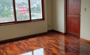 VENTA DEPARTAMENTO URB. MAYORAZGO