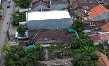 Dijual Murah Rumah Tua Hitung Tanah Pinggir Jalan dekat Alun Alun Serang Kota Komersil