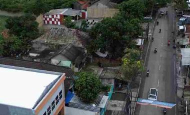 Dijual Murah Rumah Tua Hitung Tanah Pinggir Jalan dekat Alun Alun Serang Kota Komersil