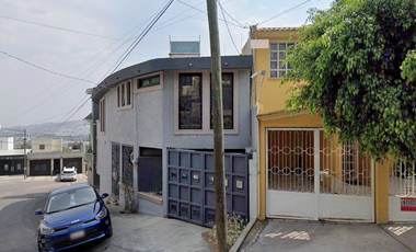 ¡¡GRAN OPORTUNIDAD DE ADQUIRIR CASA DE REMATE BANCARIO!!, (SOLO CON RECURSOS PROPIOS Y YA CON ADJUDICACION)