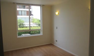 Av. A. Vespucio / Latadia- Bilbao (sin Estacionamiento)