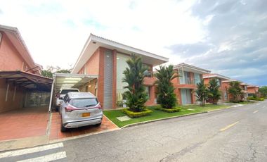 CASA EN CONDOMINIO EN VENTA EL CASTILLO JAMUNDI