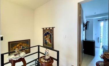 Oportunidad I Majestuosa casa esquinera en Mukava del Valle con vista al bosque. Cerritos. Pereira