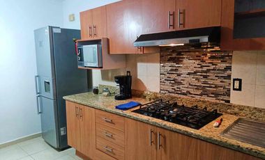 Casa amueblada en renta en Fracc Lomas Residencial Alvarado Veracruz.