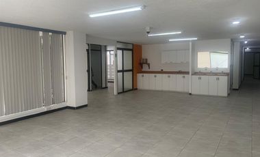 Arriendo Local Comercial, Pizarro y Santa María, sector la Mariscal, atrás de Paco, Av. Colón