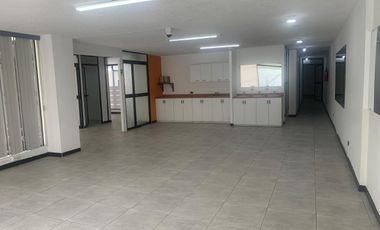 Arriendo Local Comercial, Pizarro y Santa María, sector la Mariscal, atrás de Paco, Av. Colón
