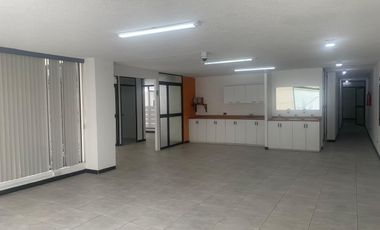 Arriendo Local Comercial, Pizarro y Santa María, sector la Mariscal, atrás de Paco, Av. Colón