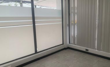 Arriendo Local Comercial, Pizarro y Santa María, sector la Mariscal, atrás de Paco, Av. Colón