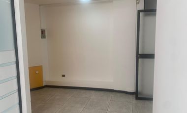 Arriendo Local Comercial, Pizarro y Santa María, sector la Mariscal, atrás de Paco, Av. Colón