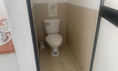 Arriendo Local Comercial, Pizarro y Santa María, sector la Mariscal, atrás de Paco, Av. Colón