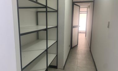 Arriendo Local Comercial, Pizarro y Santa María, sector la Mariscal, atrás de Paco, Av. Colón