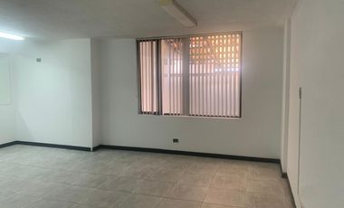 Arriendo Local Comercial, Pizarro y Santa María, sector la Mariscal, atrás de Paco, Av. Colón