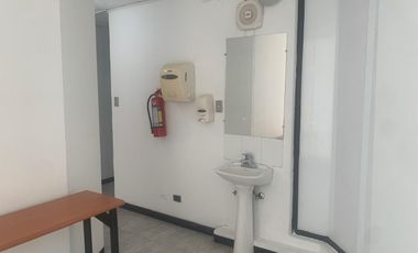 Arriendo Local Comercial, Pizarro y Santa María, sector la Mariscal, atrás de Paco, Av. Colón