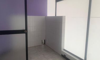 Arriendo Local Comercial, Pizarro y Santa María, sector la Mariscal, atrás de Paco, Av. Colón