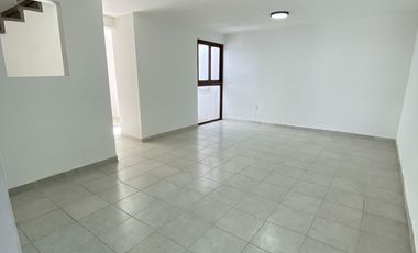 Venta de Oportunidad: casa muy bonita en Cuautitlán Izcalli, recién mantenimiento general y bien iluminada