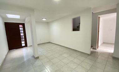 Venta de Oportunidad: casa muy bonita en Cuautitlán Izcalli, recién mantenimiento general y bien iluminada