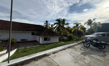 Casa Campestre, en Condominio Santa Helena