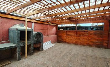 ARRIENDO CASA VILLA SANTA CLARA