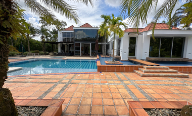 Exclusiva casa campestre muy espaciosa en Villavicencio