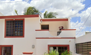 CASA EN VENTA EN JARDINES DE PENSIONES MERIDA YUCATAN DE REMATE