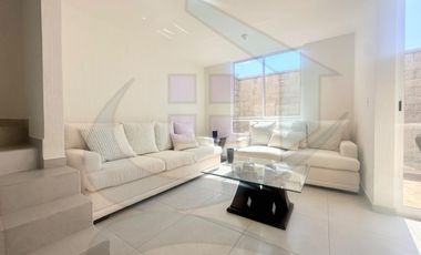 🏡 VENTA CASA EN LA MEJOR ZONA DE ZAKIA  $2,350,000