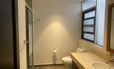 CASA EN RENTA EN TECAMACHALCO EN CALLE CON VIGILANCIA 24/7