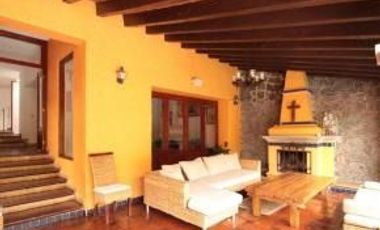 Casa en rancho cortes